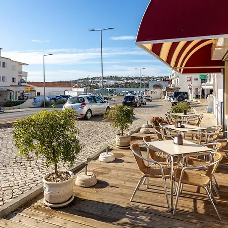 Guest house Oliveira 3*